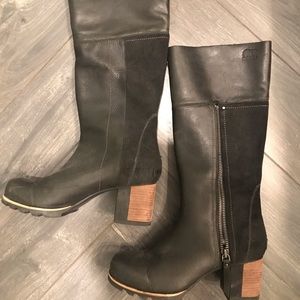 Like New Sorel block heel boots